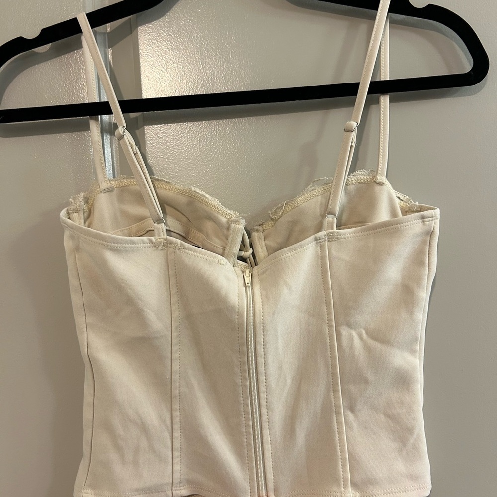 Edikted Cream Corset with Lace Detail - Picture 3 of 3